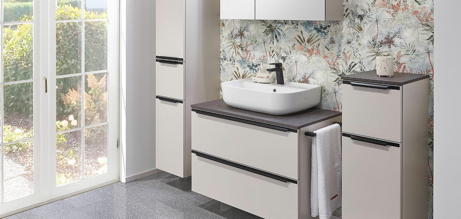 Built-in sink cabinet for modern residence
