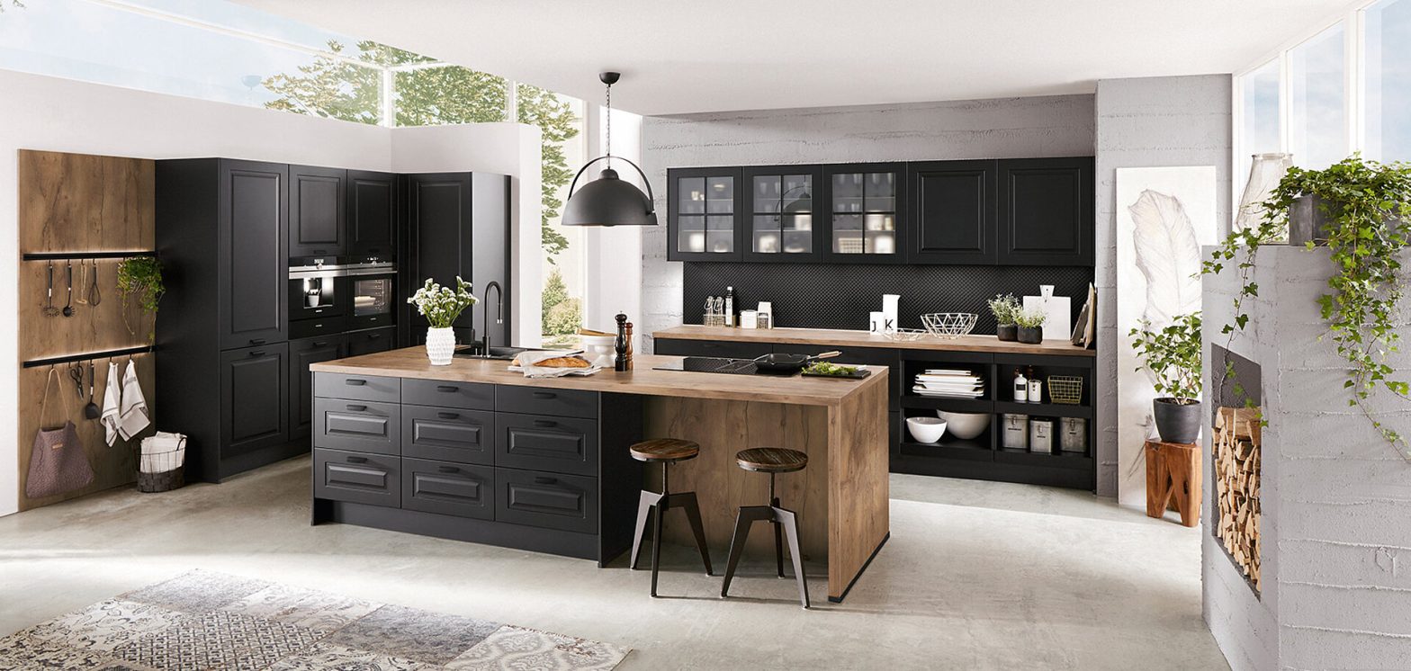 Custom cabinets with integrated refrigerator